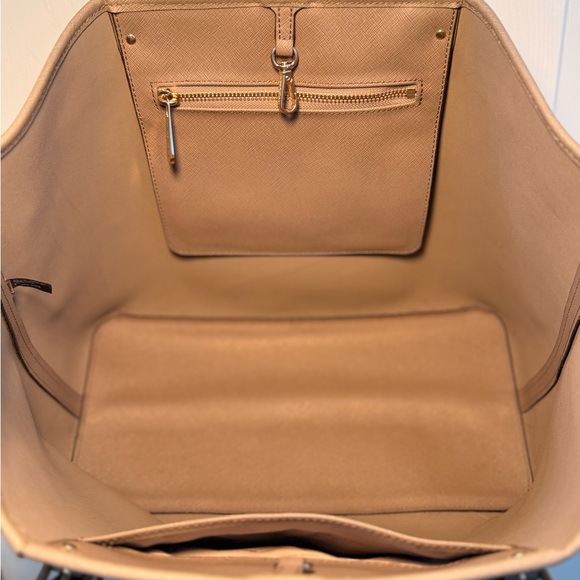 Michael Kors Brown Tote Bag with Gold Accents - Picture 5 of 9